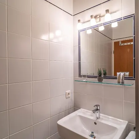 Easystay Apartamento *